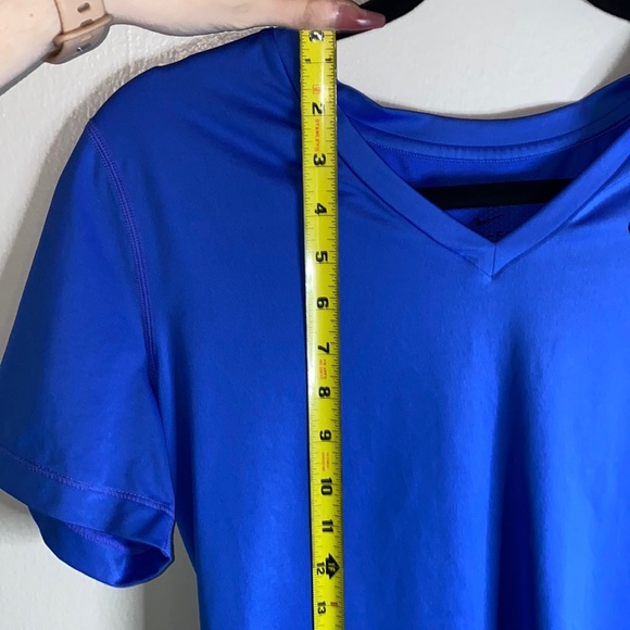 🎱Blue Nike Dri-fit shirt! - Picture 3 of 7